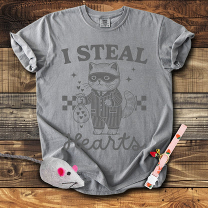 I Steal Hearts (Cat) T-Shirt