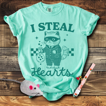 I Steal Hearts (Cat) T-Shirt